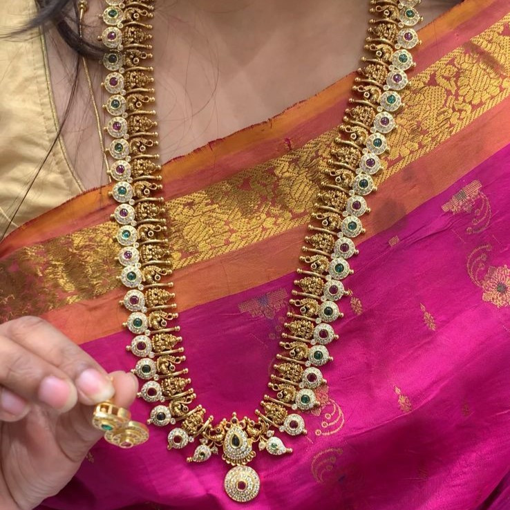 LONG NECKLACE