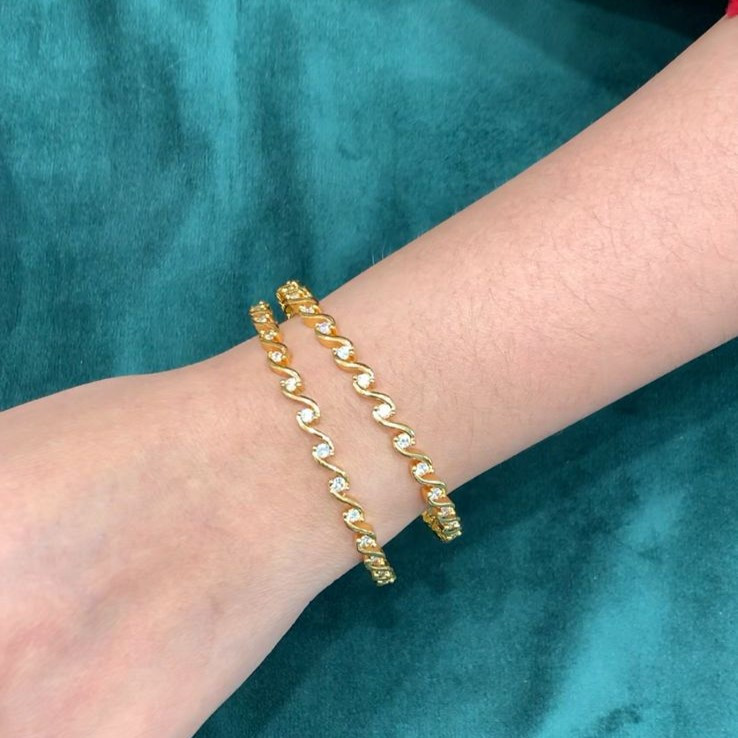 BANGLES