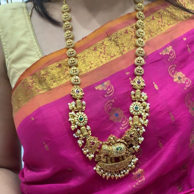 LONG NECKLACE