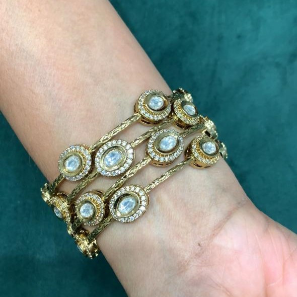BANGLES