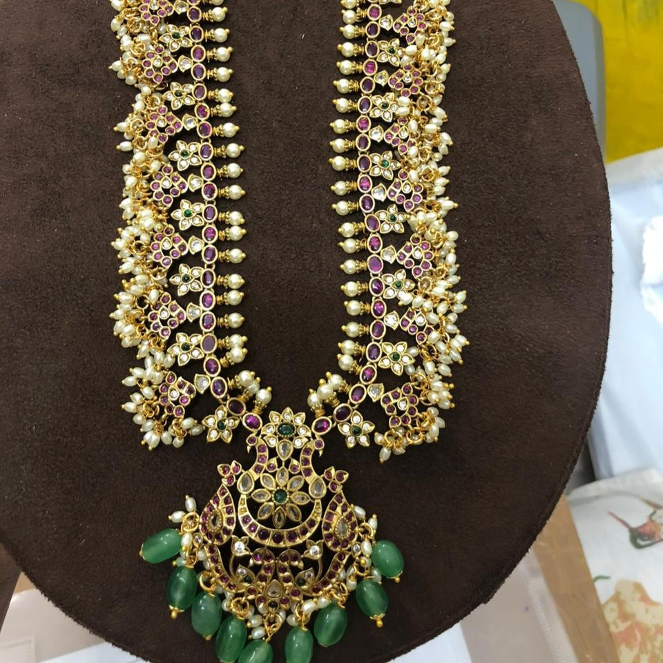 LONG NECKLACE