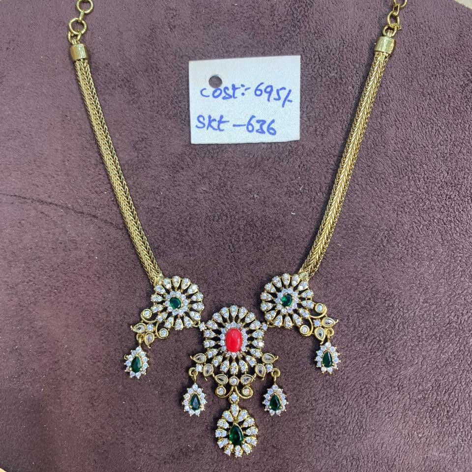 CHOKER