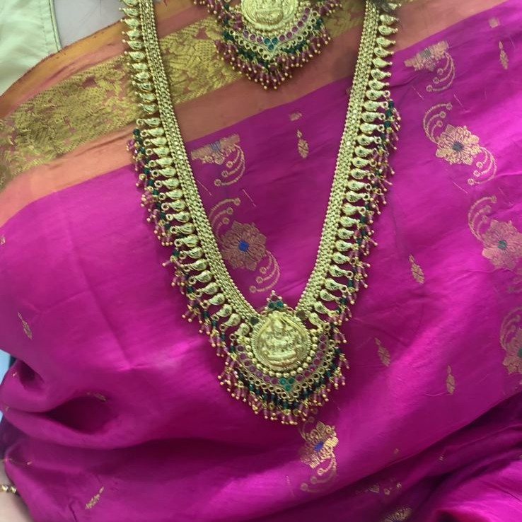 LONG NECKLACE