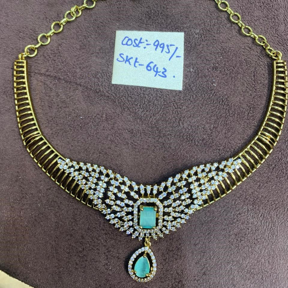 CHOKER