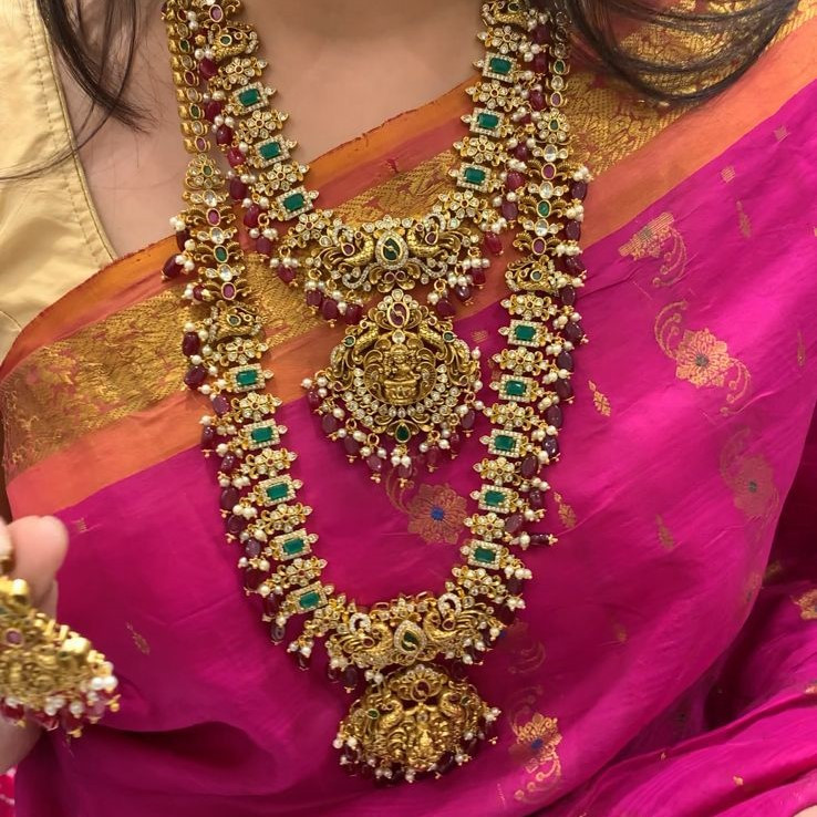LONG NECKLACE