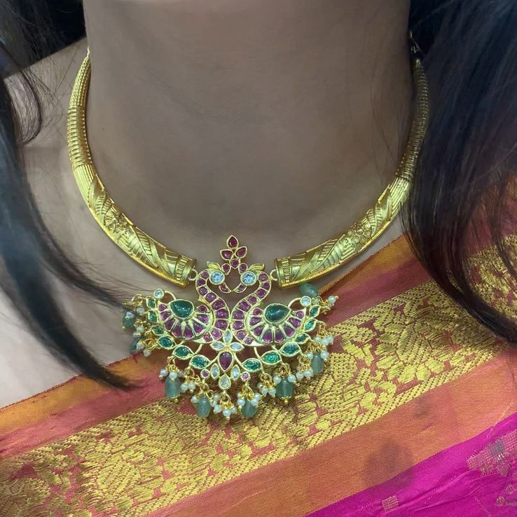 CHOKER