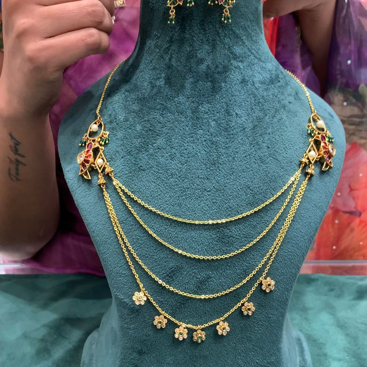 CHAINS